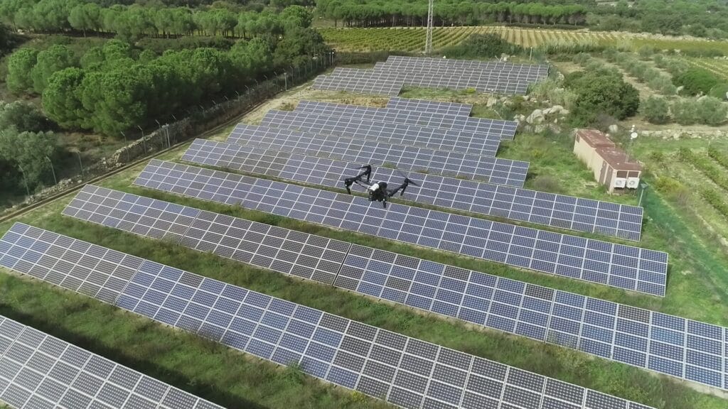 Fotovol ha executat una instal·lació per autoconsum a l’Horta Solar el Figueral, situada a Capmany, amb una potència de 600 kWp.